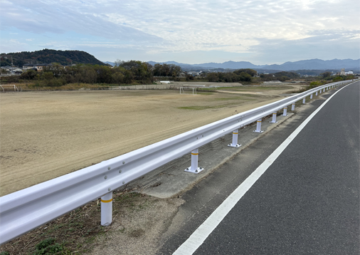 香川県高松市/交通安全施設/富国産業/車両用防護柵
