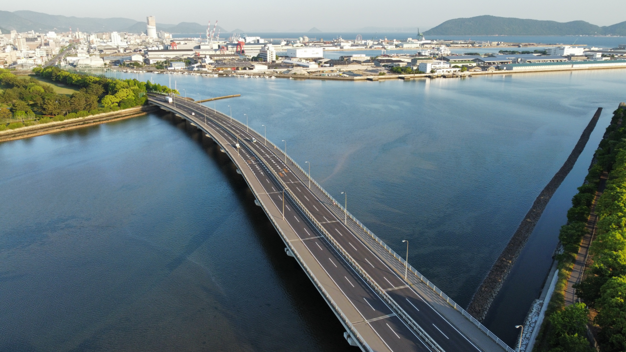 香川県高松市/交通安全施設/富国産業/スライダー